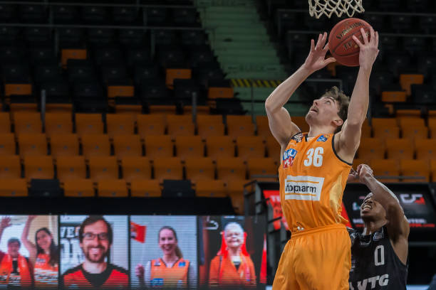 迷提供了走 迷提供了走